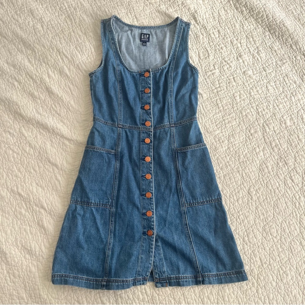 GAP- denim button up dress